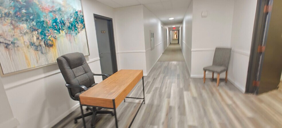 More Photos Of 4577 Olentangy River Rd, Columbus Apartments For Sale