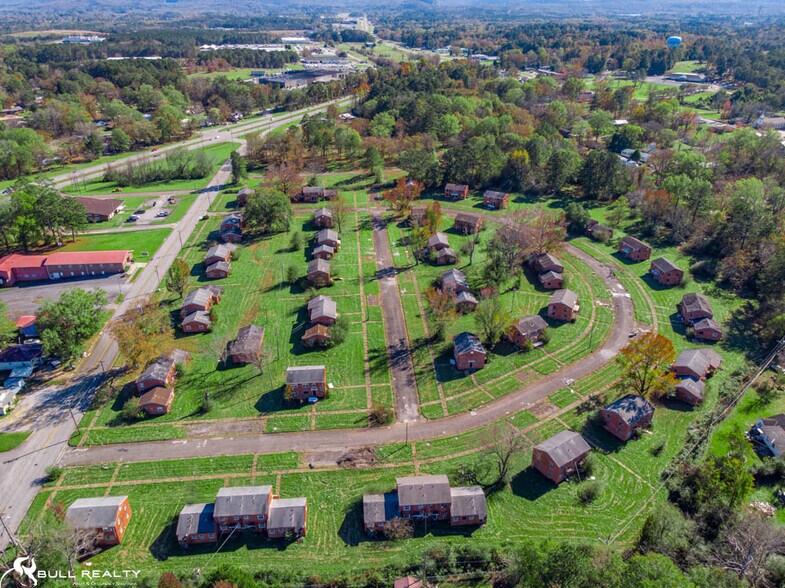 More Photos Of 101 Hillside Cir, Gadsden Apartments For Sale