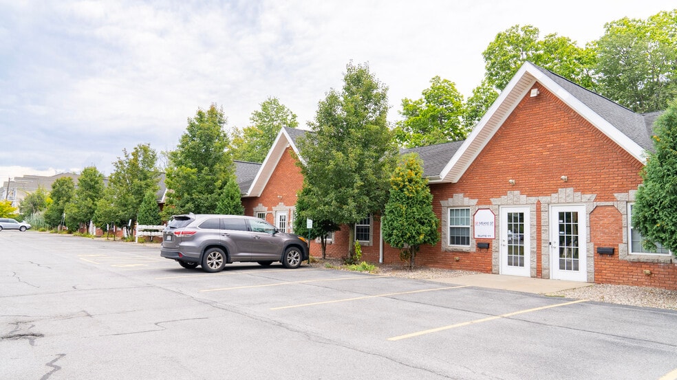 Primary Photo Of 2390 N Forest Rd, Getzville Loft Creative Space For Lease
