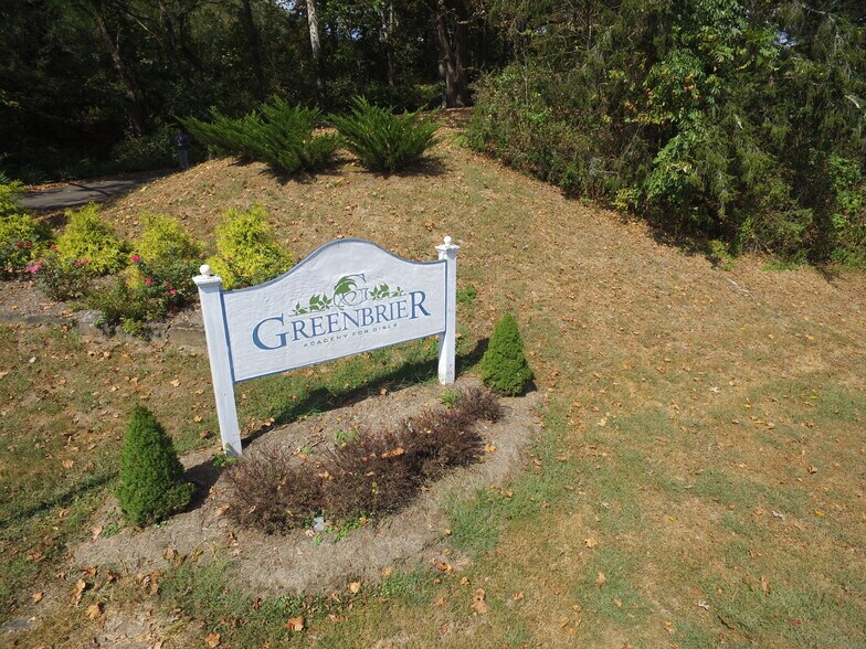 More Photos Of 158 Academy Lane Dr, Pence Springs Hotel For Sale