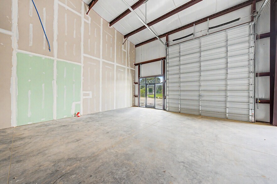 More Photos Of 12338 Spring Cypress Rd, Tomball Unknown For Lease