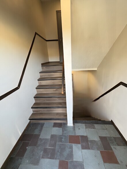 More Photos Of 3915 N 70th Cir, Omaha Apartments For Sale