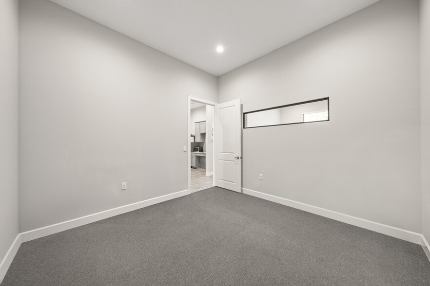 More Photos Of 4220 Cartwright Rd, Missouri City Medical For Sale