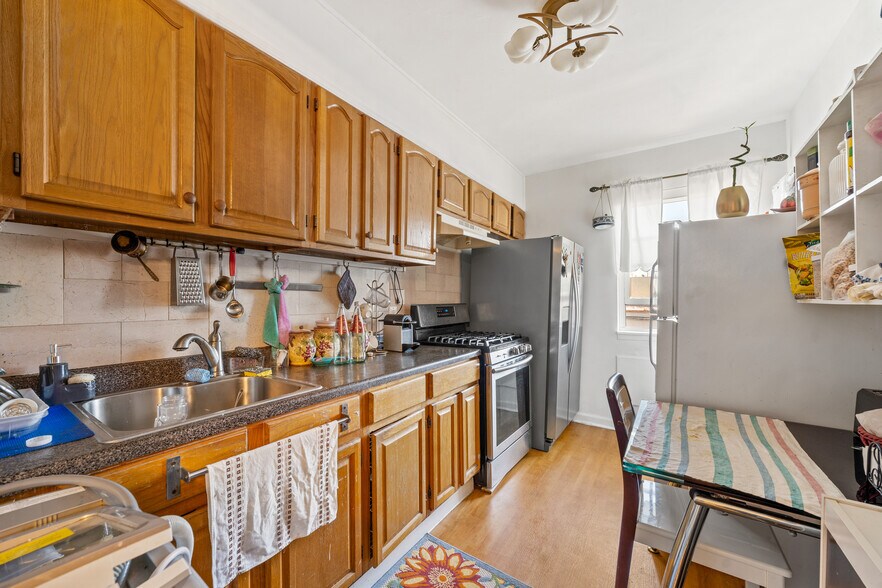 More Photos Of 6203 20th Ave, Brooklyn Storefront Retail Residential For Sale