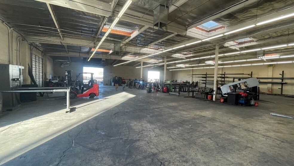 More Photos Of 2910 N 30th Ave, Phoenix Warehouse For Lease