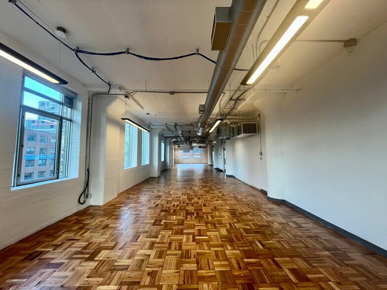 More Photos Of 119 Spadina Ave, Toronto Loft Creative Space For Lease
