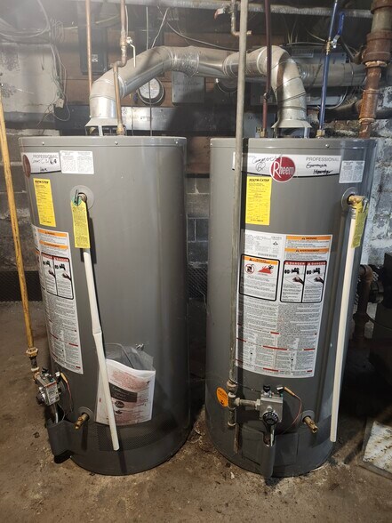 More Photos Of 1499 Main St E, Hamilton Storefront Retail Residential For Sale