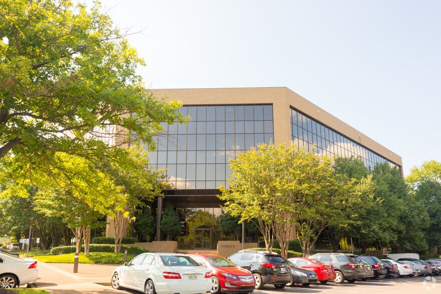 More Photos Of 1790 Kirby Pky, Memphis Office For Lease