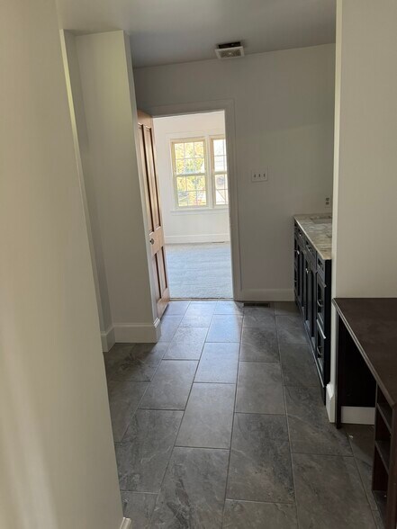 More Photos Of 199 Union St, Occoquan Storefront Retail Residential For Sale