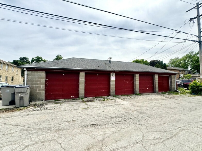 More Photos Of 4510 W Capitol Dr, Milwaukee Apartments For Sale