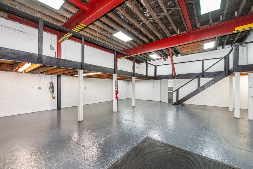 More Photos Of 124 Johnson St, Newark Warehouse For Sale