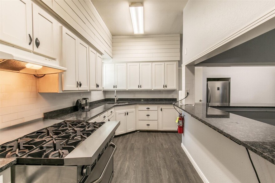 More Photos Of 434 Jefferson St E, Sulphur Springs Religious Facility For Sale