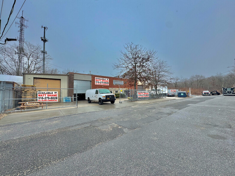 Primary Photo Of 501 Broadway, West Babylon Manufacturing For Sale