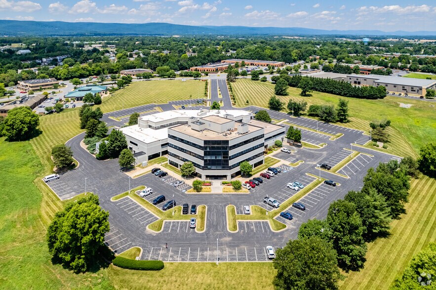 More Photos Of 110 Thomas Johnson Dr, Frederick Office For Lease