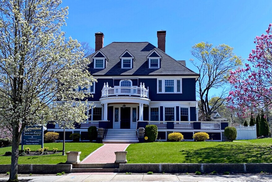 More Photos Of 629 Main St, Woburn Office For Lease