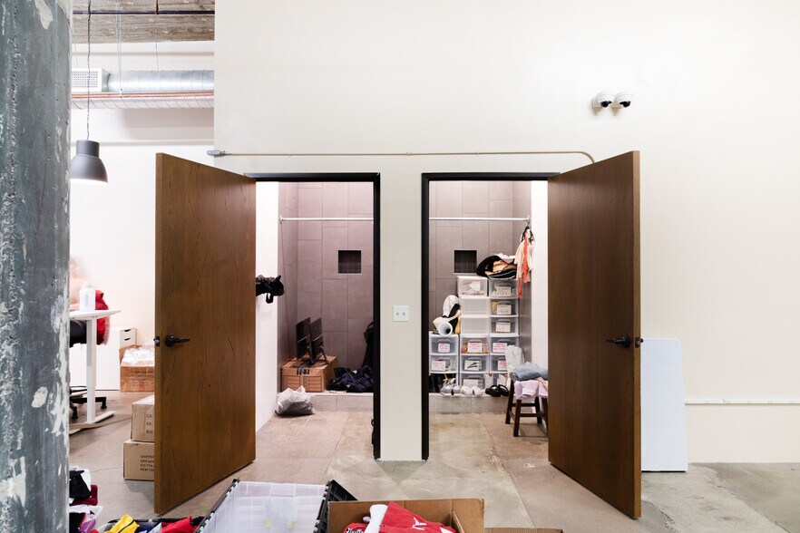 More Photos Of 2301 E 7th St, Los Angeles Loft Creative Space For Lease