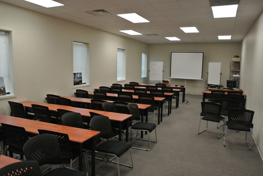 More Photos Of 3400 Kaydence Ct, Killeen Office For Lease