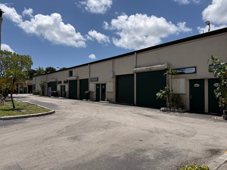 More Photos Of 1791 Blount Rd, Pompano Beach Warehouse For Sale