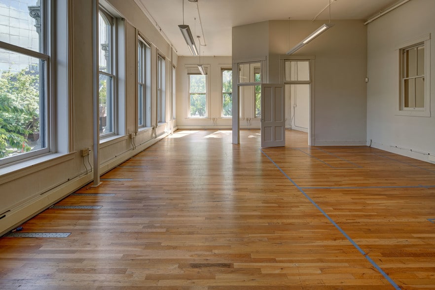 More Photos Of 222-228 NW Davis, Portland Office For Lease