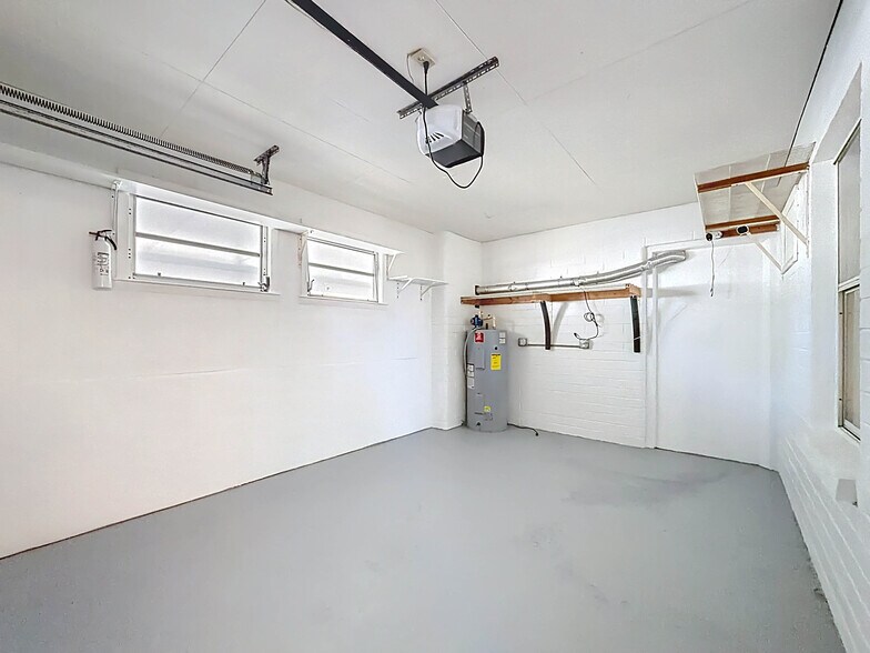 More Photos Of 421 NW 14th Pl, Crystal River Multifamily For Sale