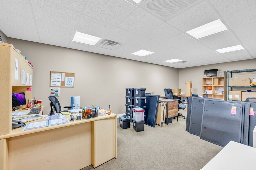 More Photos Of 24 Hartwell St, Royston Office For Sale