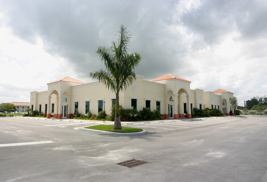 More Photos Of 5055 S Congress Ave, Lake Worth Medical For Lease