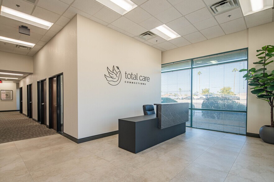 More Photos Of 12515 W Bell Rd, Surprise Office For Lease