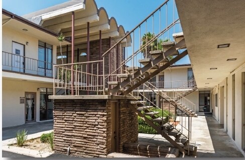 More Photos Of 3840 Woodruff Ave, Long Beach Medical For Lease