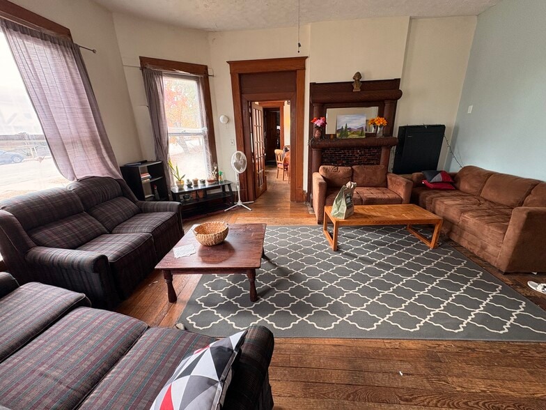 More Photos Of 401 N Salisbury St, West Lafayette Apartments For Sale