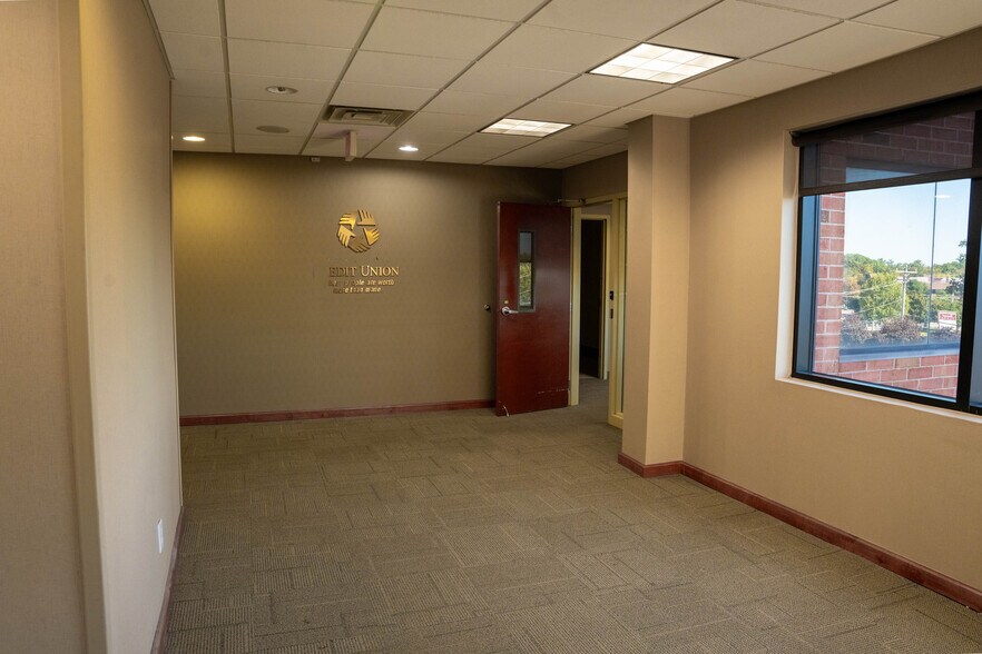 More Photos Of 1021 Watervliet Shaker Rd, Schenectady Office For Lease