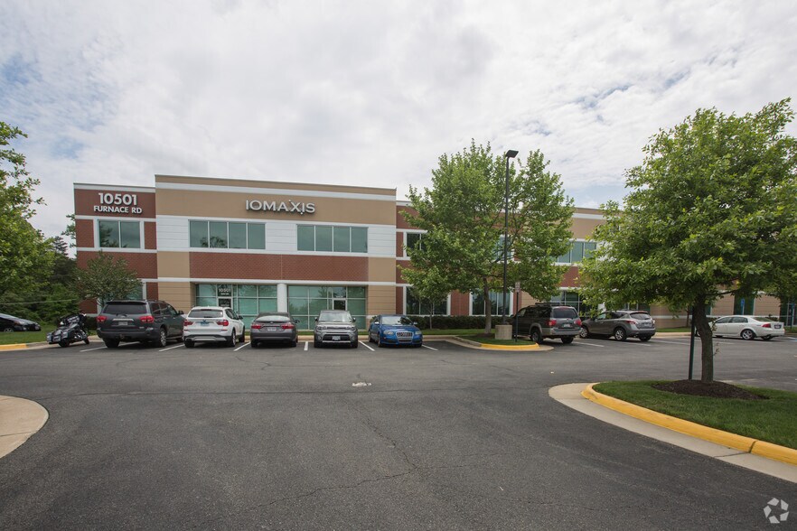 More Photos Of 10501 Furnace Rd, Lorton Flex For Lease