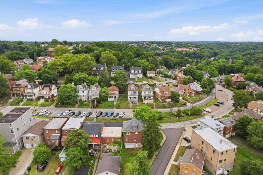 More Photos Of 350 Center Ave, Pittsburgh Office For Sale