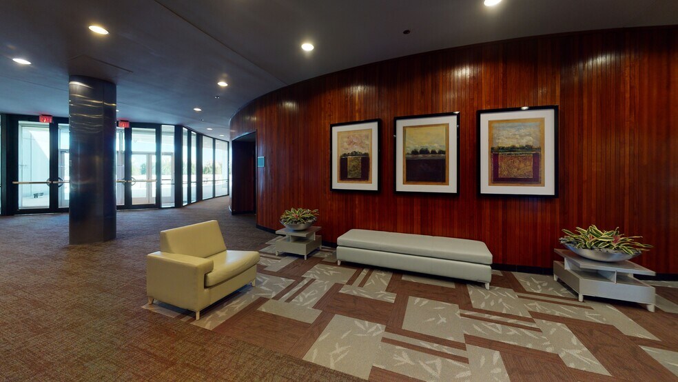 More Photos Of 4055 International Plz, Fort Worth Office For Lease