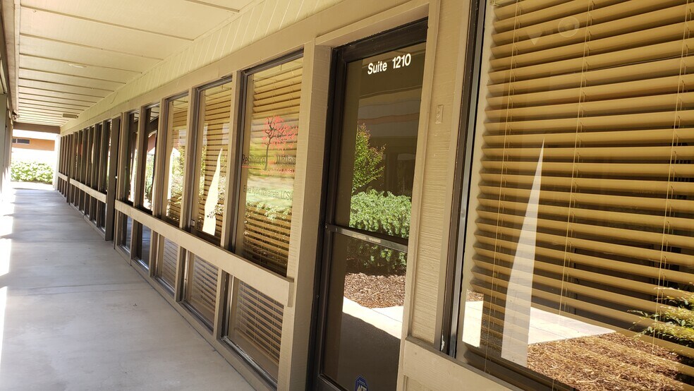 More Photos Of 1317 Oakdale Rd, Modesto Coworking Space