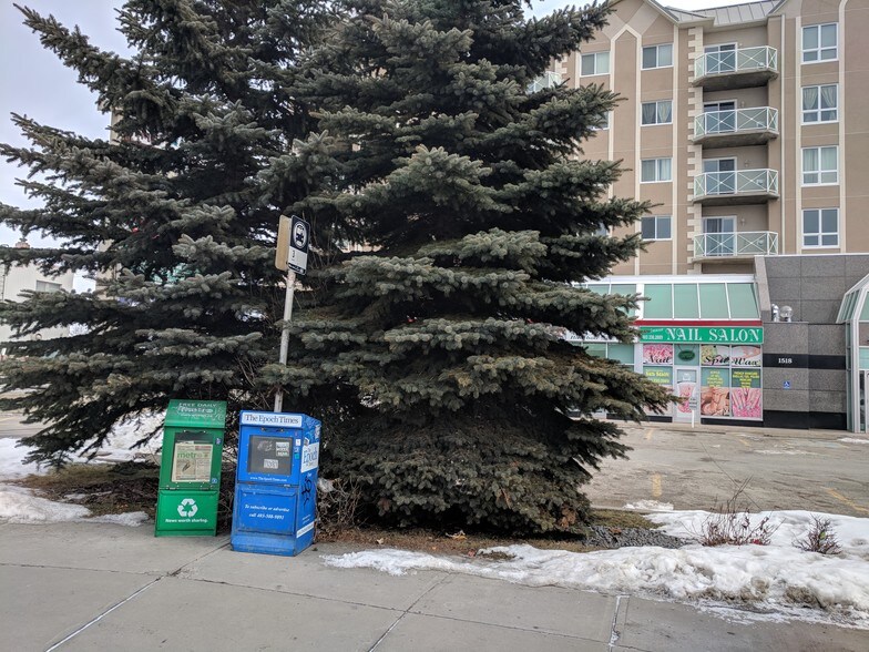 More Photos Of 1518 Centre St N, Calgary Apartments For Lease