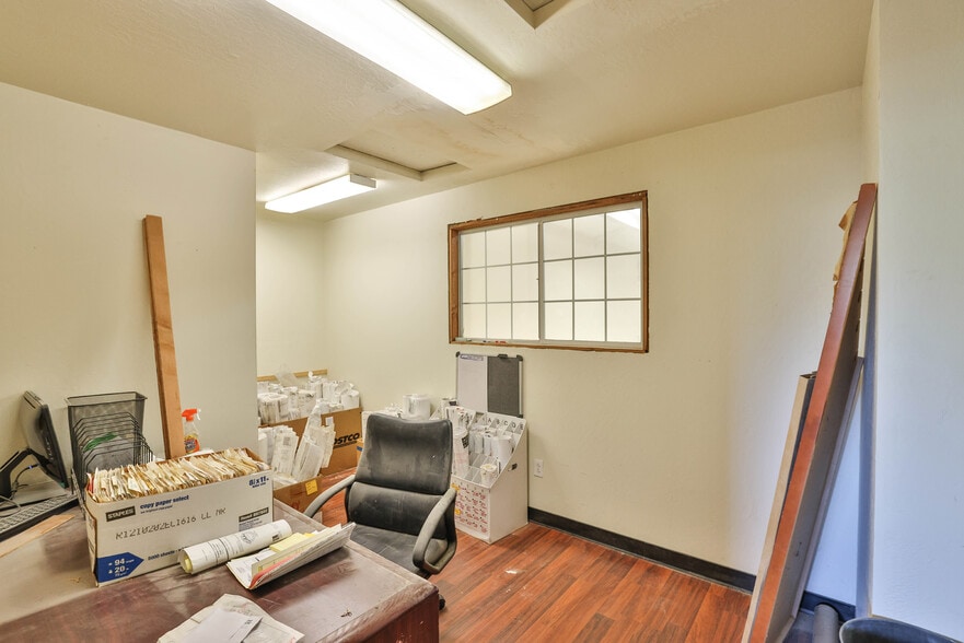More Photos Of 6620 Monterey Rd, Gilroy Warehouse For Sale