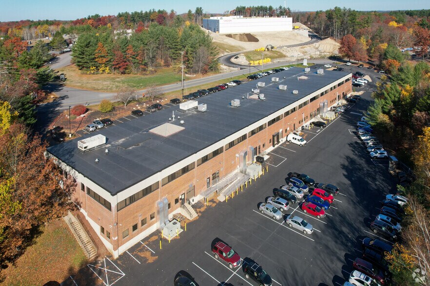 Primary Photo Of 5 Industrial Way, Salem Flex For Lease