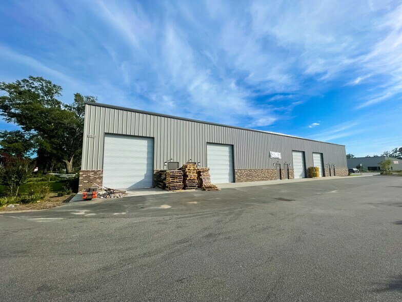 More Photos Of 2525 Vacation Dr, Myrtle Beach Warehouse For Lease