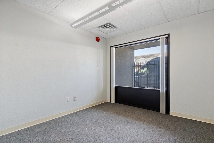 More Photos Of 1801 Hanover Dr, Davis Office Residential For Lease