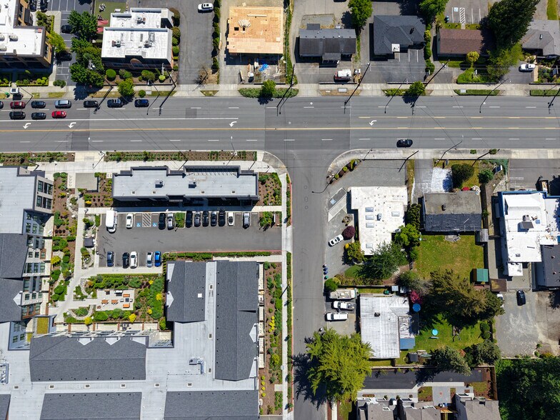 More Photos Of 13020 NE 85th St, Kirkland Medical For Sale