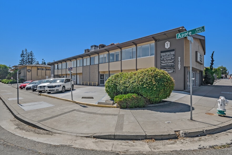 More Photos Of 21297 Foothill Blvd, Hayward Medical For Lease