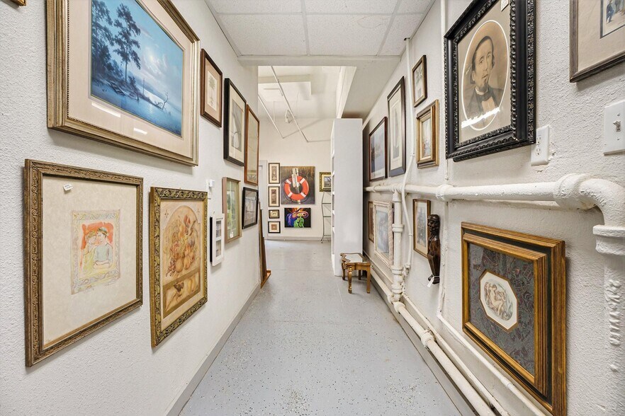 More Photos Of 1502 39th St, Galveston General Retail For Sale