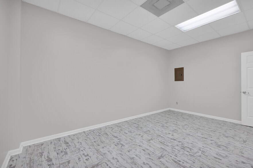 More Photos Of 701 Market St, Saint Augustine Loft Creative Space For Sale