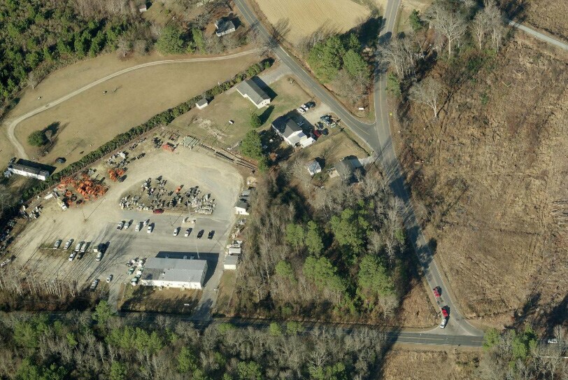 More Photos Of 885 Bryant Rd, Dunn Industrial For Lease