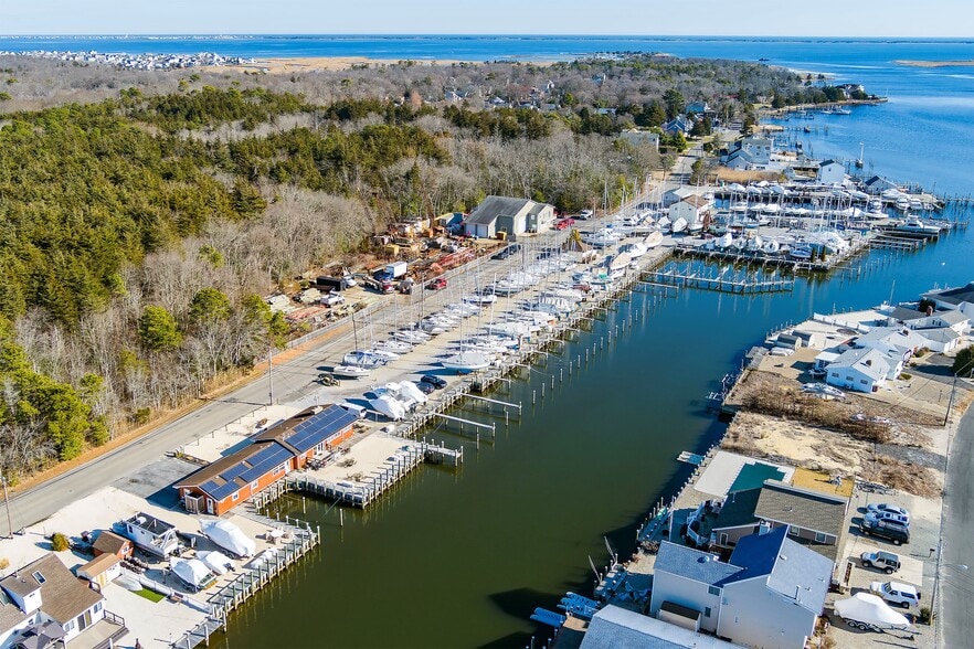 Primary Photo Of 100 Harbor Inn Rd, Bayville Shipyard For Sale