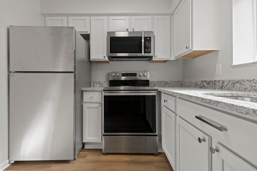 More Photos Of 811-845 N Main St, Milford Apartments For Sale