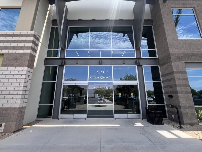 More Photos Of 2425 S Stearman Dr, Chandler Office For Lease