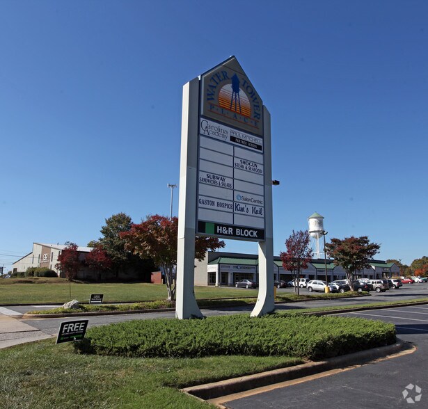 More Photos Of 230-254 E Garrison Blvd, Gastonia Storefront For Lease