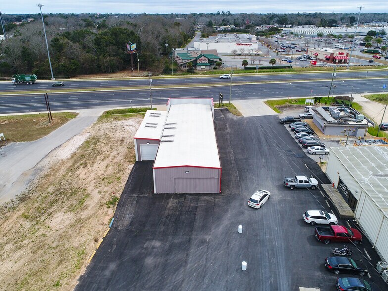 More Photos Of 8969 Pensacola Blvd, Pensacola Auto Repair For Sale