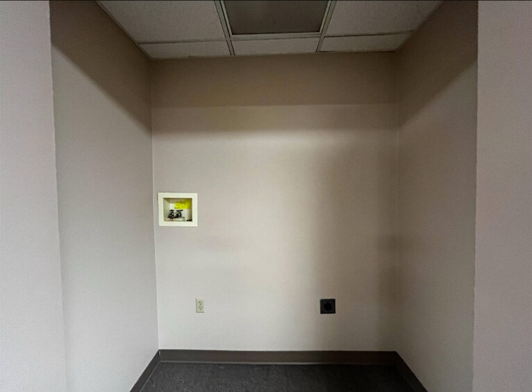 More Photos Of 2400 S Main St, Corbin Flex For Sale